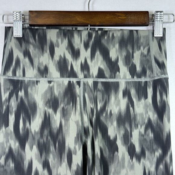 Varley Gray Animal Print Watercolor Luna 7/8 Leggings Women's Size S Athleisure - Picture 5 of 9